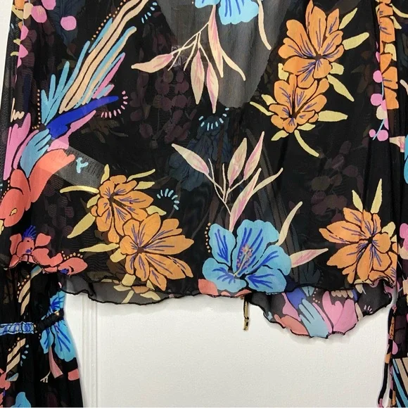 Free People Of Paradise Black Floral Sheer Crop Top size Small NEW - Picture 12 of 15